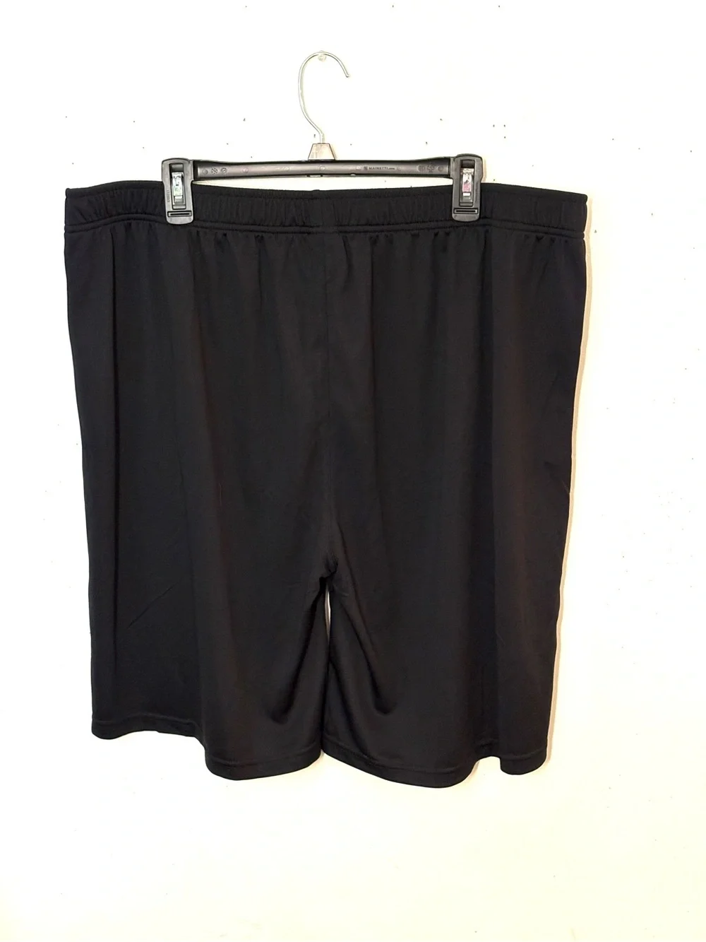 Northyard Men's Black Athletic Shorts with Reflective Detail. Size 2XL. NWT.